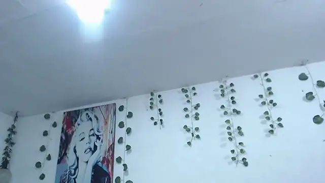 Snapshot of Samanta_milf84 chatting on 02-20-26, 11:11 Samanta milf84 online show from 02-20-26, 11:11