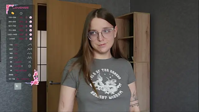 Violetwin online show from 05-20-26, 10:32