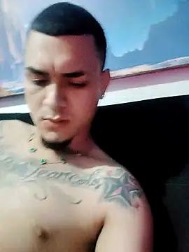 Snapshot of gaeldavid chatting on 09-24-25, 10:57 gaeldavid online show from 09-24-25, 10:57