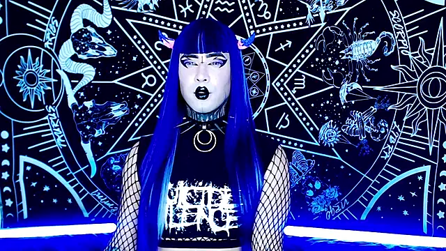 Snapshot of naomi_satan chatting on 01-09-26, 07:26 naomi satan online show from 01-09-26, 07:26