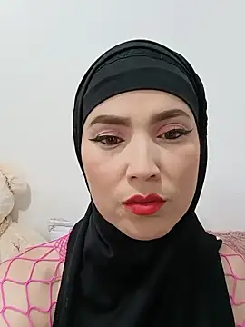 Snapshot of jamila_zair chatting on 06-13-26, 03:21 jamila zair online show from 06-13-26, 03:21