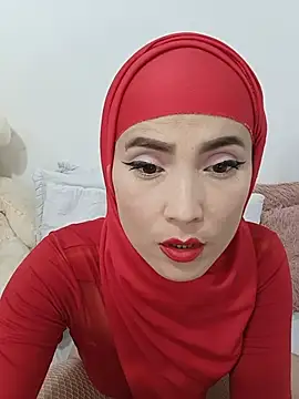 Snapshot of jamila_zair chatting on 06-17-26, 02:07 jamila zair online show from 06-17-26, 02:07