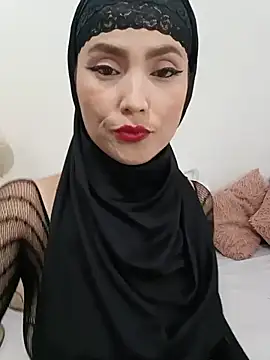 Snapshot of jamila_zair chatting on 06-28-26, 05:46 jamila zair online show from 06-28-26, 05:46