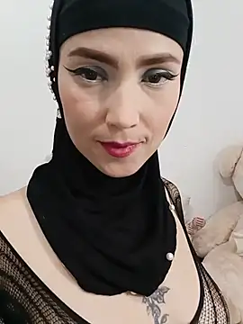 Snapshot of jamila_zair chatting on 07-28-26, 02:13 jamila zair online show from 07-28-26, 02:13