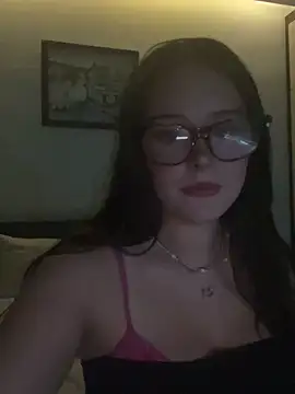 Snapshot of cherryrosealiee chatting on 02-20-26, 12:16 cherryrosealiee online show from 02-20-26, 12:16