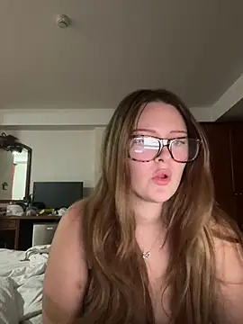 Snapshot of cherryrosealiee chatting on 06-26-26, 03:38 cherryrosealiee online show from 06-26-26, 03:38