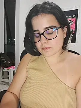 Snapshot of CutteGirl99 chatting on 09-12-25, 01:06 CutteGirl99 online show from 09-12-25, 01:06