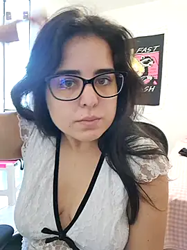Snapshot of CutteGirl99 chatting on 09-25-25, 01:59 CutteGirl99 online show from 09-25-25, 01:59