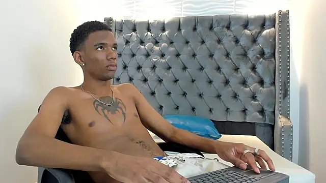 Snapshot of nero_reyd chatting on 01-07-26, 07:38 nero reyd online show from 01-07-26, 07:38