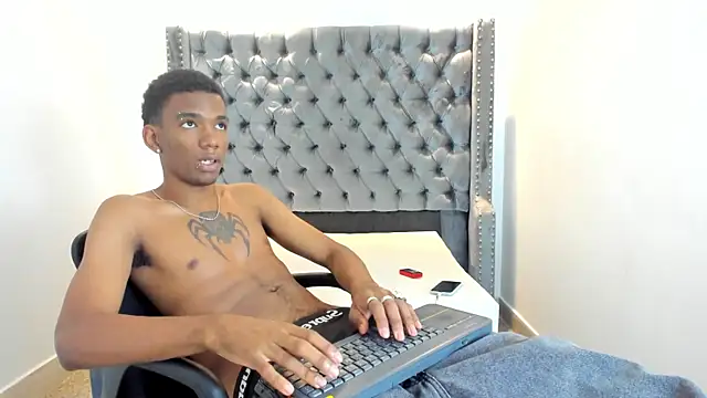 Snapshot of nero_reyd chatting on 01-13-26, 07:30 nero reyd online show from 01-13-26, 07:30