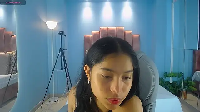 Snapshot of Milaa_Star_ chatting on 02-18-26, 03:24 Milaa Star online show from 02-18-26, 03:24