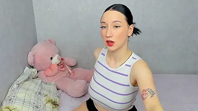 EileenMoores online show from 03-05-26, 01:51