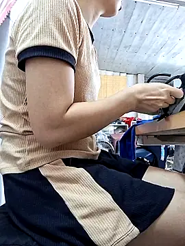 irina hana online show from 10-04-25, 01:36