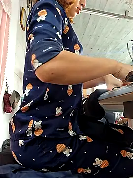 irina hana online show from 12-03-25, 12:40