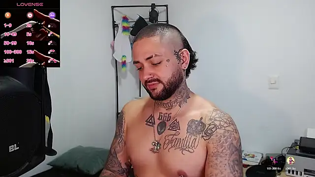 nicolastorres99 online show from 01-12-26, 02:17