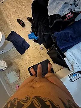 EsDezz88 online show from 12-19-25, 01:34