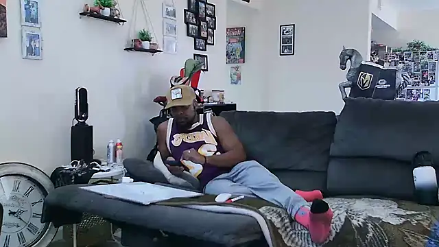 Str8ishVegasGuy online show from 10-25-25, 08:14