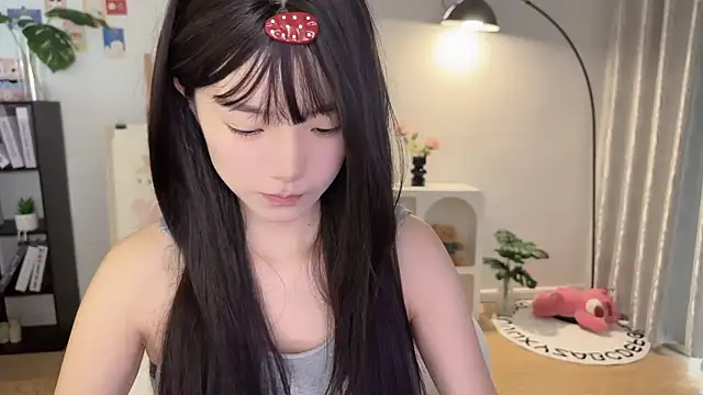 Momo-xx online show from 10-02-25, 12:06