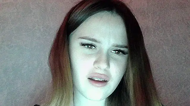 SweetLoraa online show from 11-26-25, 07:48