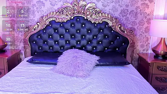 Snapshot of Lola_Pierce chatting on 09-20-25, 12:17 Lola Pierce online show from 09-20-25, 12:17