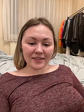 Snapshot of SunshineEmma chatting on 02-07-26, 10:24 SunshineEmma online show from 02-07-26, 10:24