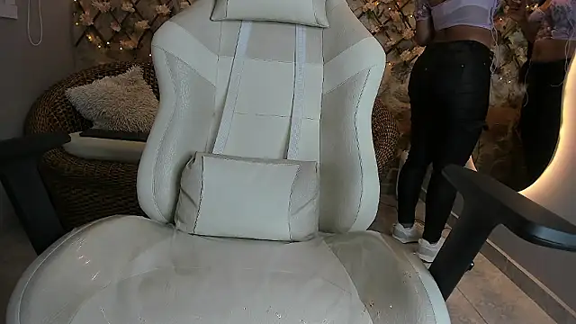 Snapshot of VenusBlazer chatting on 02-27-26, 07:14 VenusBlazer online show from 02-27-26, 07:14