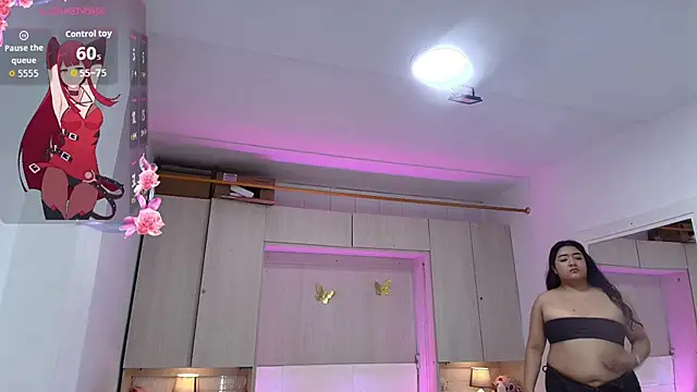 LilyWhitney online show from 07-10-26, 04:17