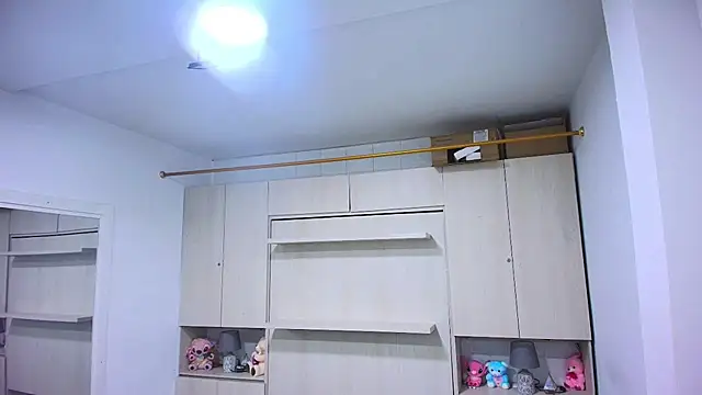 LilyWhitney online show from 07-18-26, 04:05