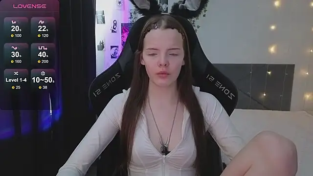 Luna Navy online show from 02-20-26, 06:59