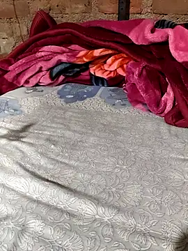 POOJACOUPLE online show from 12-21-25, 06:59