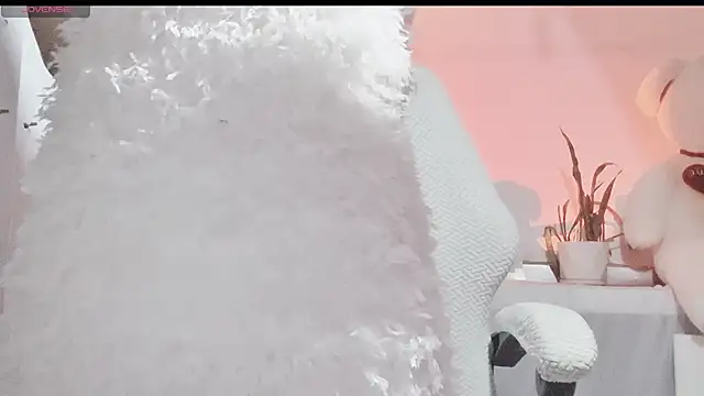 Vessi-babe online show from 10-19-25, 03:01