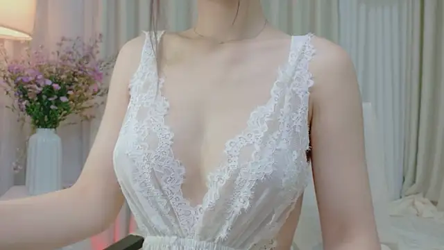 Snapshot of Vessi-babe chatting on 06-05-26, 03:07 Vessi-babe online show from 06-05-26, 03:07