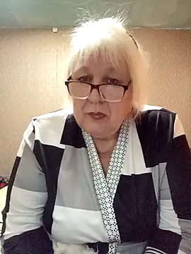 Alexia64231 online show from 10-25-25, 05:59