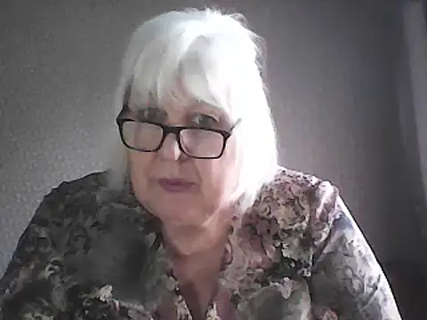 Snapshot of Alexia64231 chatting on 02-06-26, 01:25 Alexia64231 online show from 02-06-26, 01:25