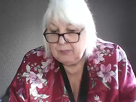 Snapshot of Alexia64231 chatting on 02-20-26, 06:26 Alexia64231 online show from 02-20-26, 06:26