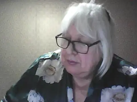 Snapshot of Alexia64231 chatting on 03-04-26, 04:02 Alexia64231 online show from 03-04-26, 04:02