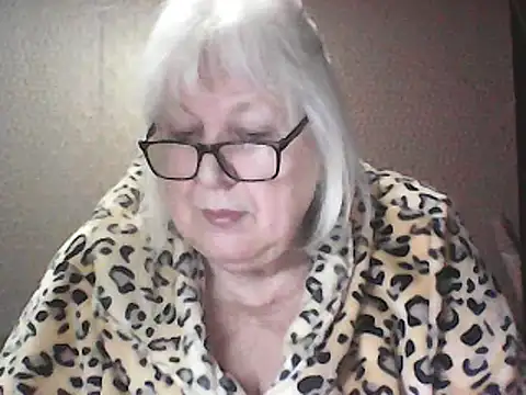 Alexia64231 online show from 04-11-26, 12:26