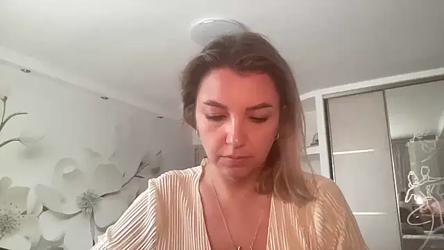 Snapshot of Beautysoul_ chatting on 10-05-25, 12:36 Beautysoul  online show from 10-05-25, 12:36