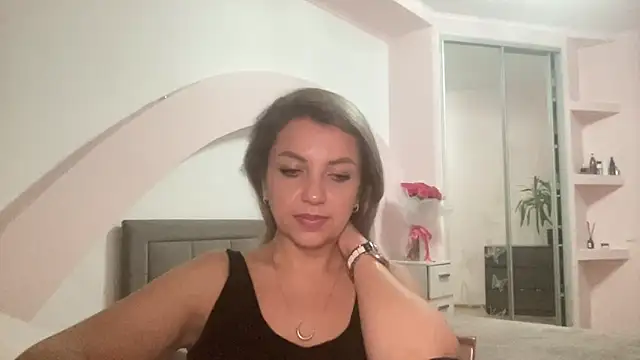 Snapshot of Beautysoul_ chatting on 10-07-25, 04:48 Beautysoul  online show from 10-07-25, 04:48