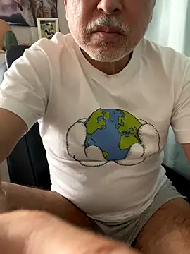 gholly2007 online show from 10-27-25, 02:15