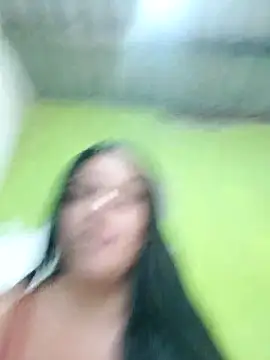 biancaalvess online show from 04-15-26, 06:37