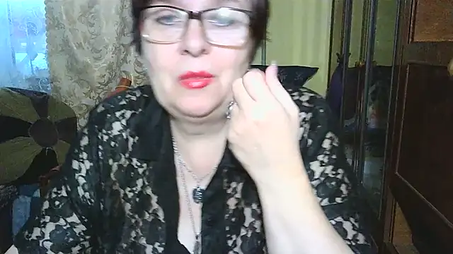 VeronicaGold511 online show from 12-23-25, 08:45