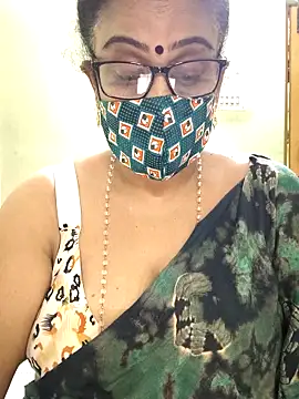 sweet-lotus online show from 10-08-25, 06:33