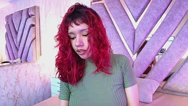 Snapshot of redd_pandaa chatting on 01-17-26, 03:11 redd pandaa online show from 01-17-26, 03:11