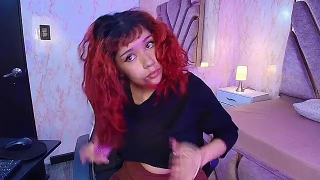 Snapshot of redd_pandaa chatting on 02-05-26, 03:33 redd pandaa online show from 02-05-26, 03:33