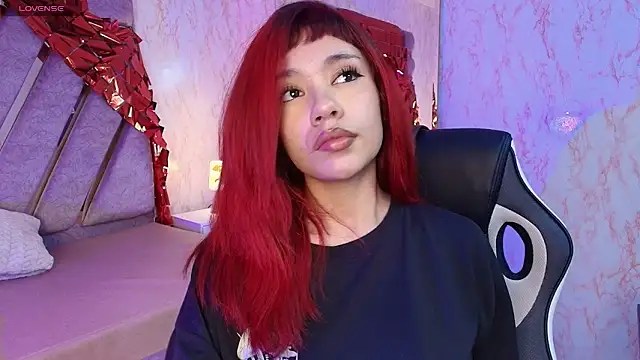 Snapshot of redd_pandaa chatting on 02-25-26, 01:26 redd pandaa online show from 02-25-26, 01:26