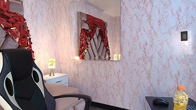 Snapshot of redd_pandaa chatting on 02-28-26, 03:18 redd pandaa online show from 02-28-26, 03:18