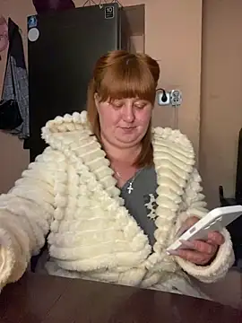 Miss tits2025 online show from 04-15-26, 07:58