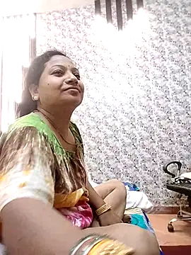 Snapshot of Cute-Janvi20 chatting on 07-14-26, 03:44 Cute-Janvi20 online show from 07-14-26, 03:44