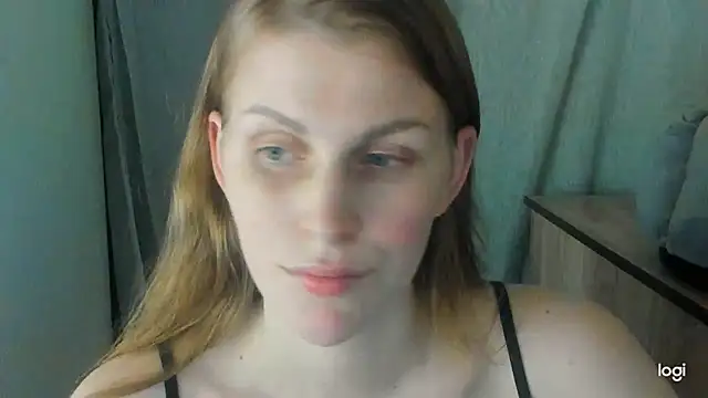 Snapshot of JuliaMuuun chatting on 06-24-26, 09:47 JuliaMuuun online show from 06-24-26, 09:47